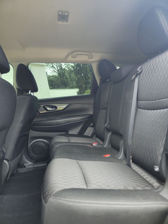 2019 Nissan Rogue Image 15