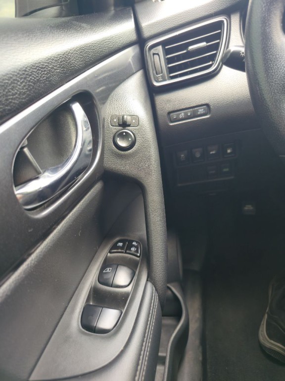 2019 Nissan Rogue Image 21
