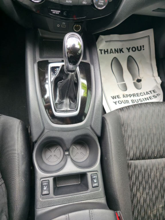 2019 Nissan Rogue Image 22