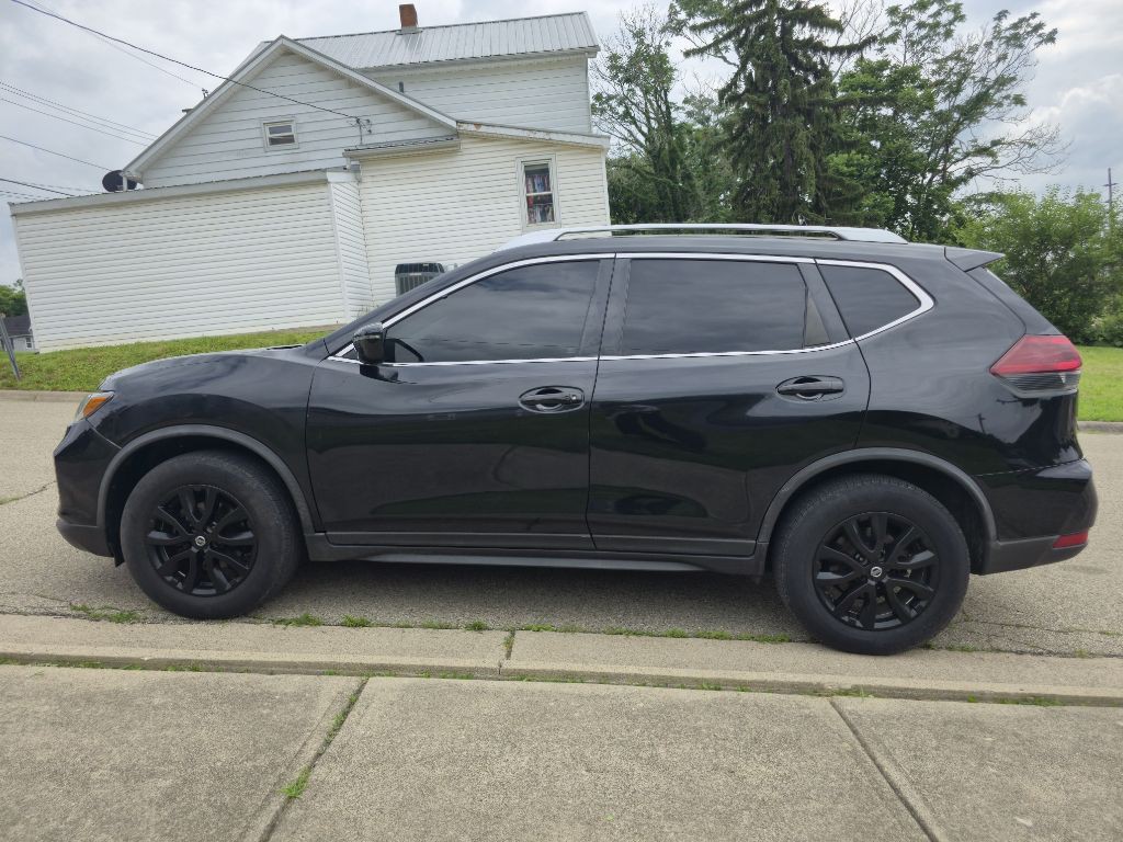 2019 Nissan Rogue Image 2