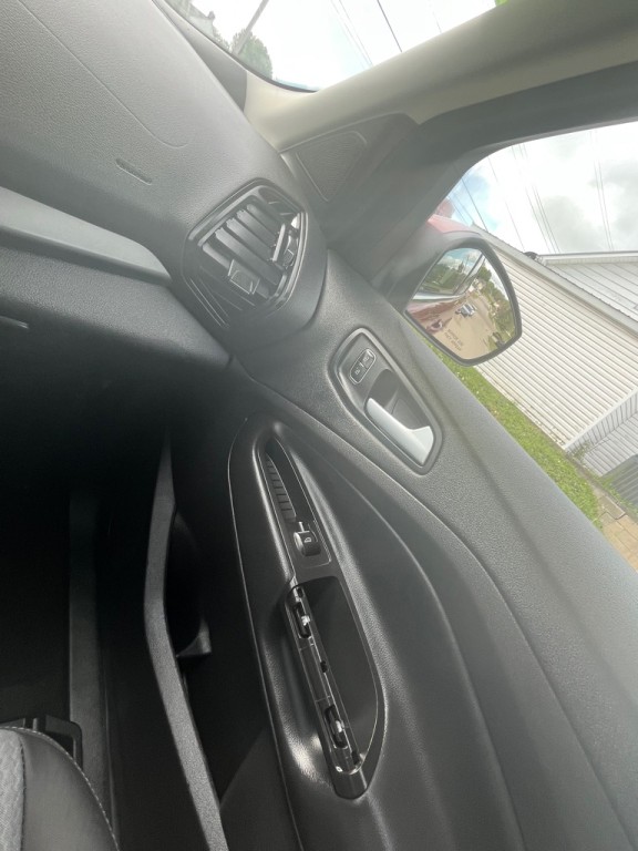 2017 Ford Escape Image 19
