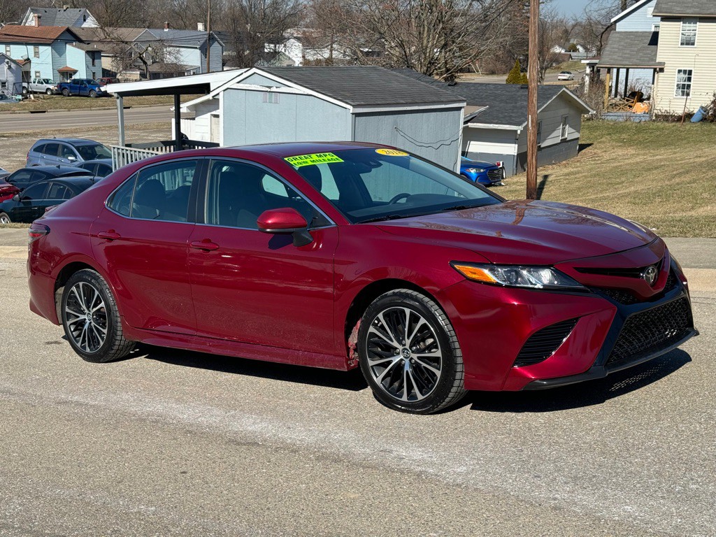 2018 Toyota Camry Image 1