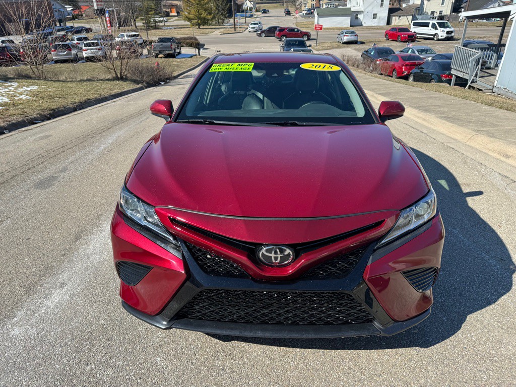 2018 Toyota Camry Image 3