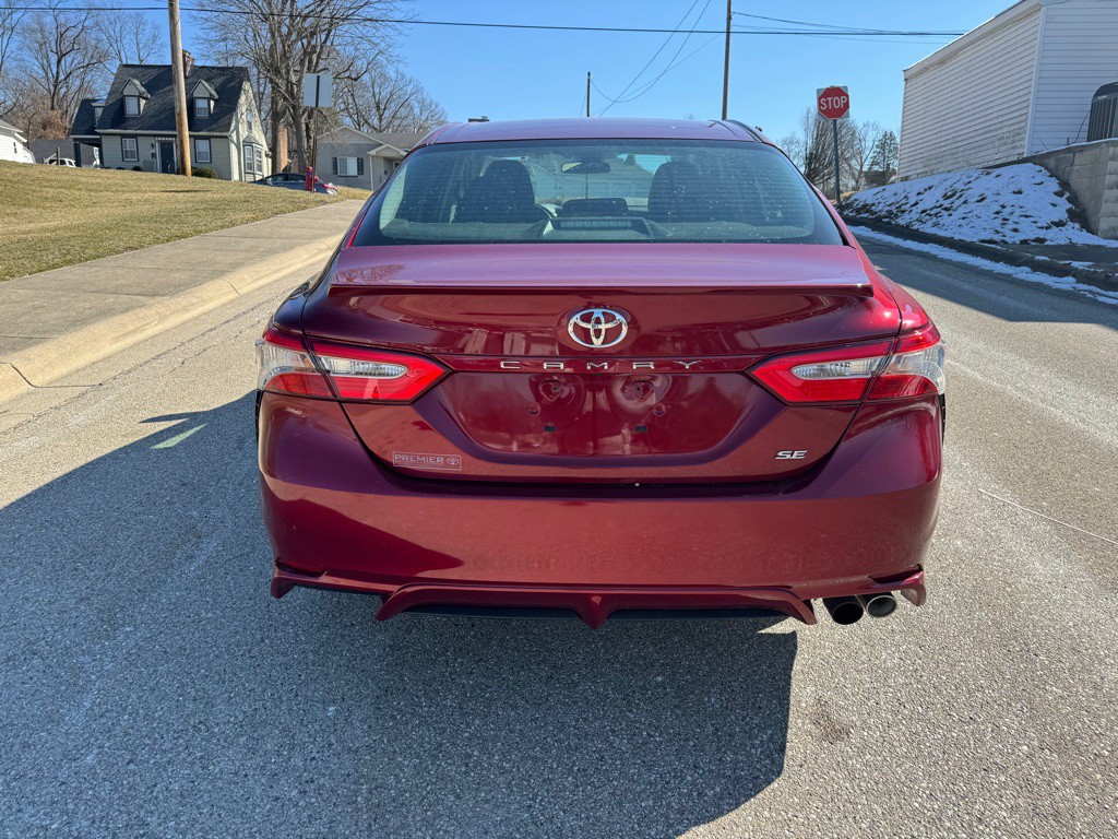 2018 Toyota Camry Image 7