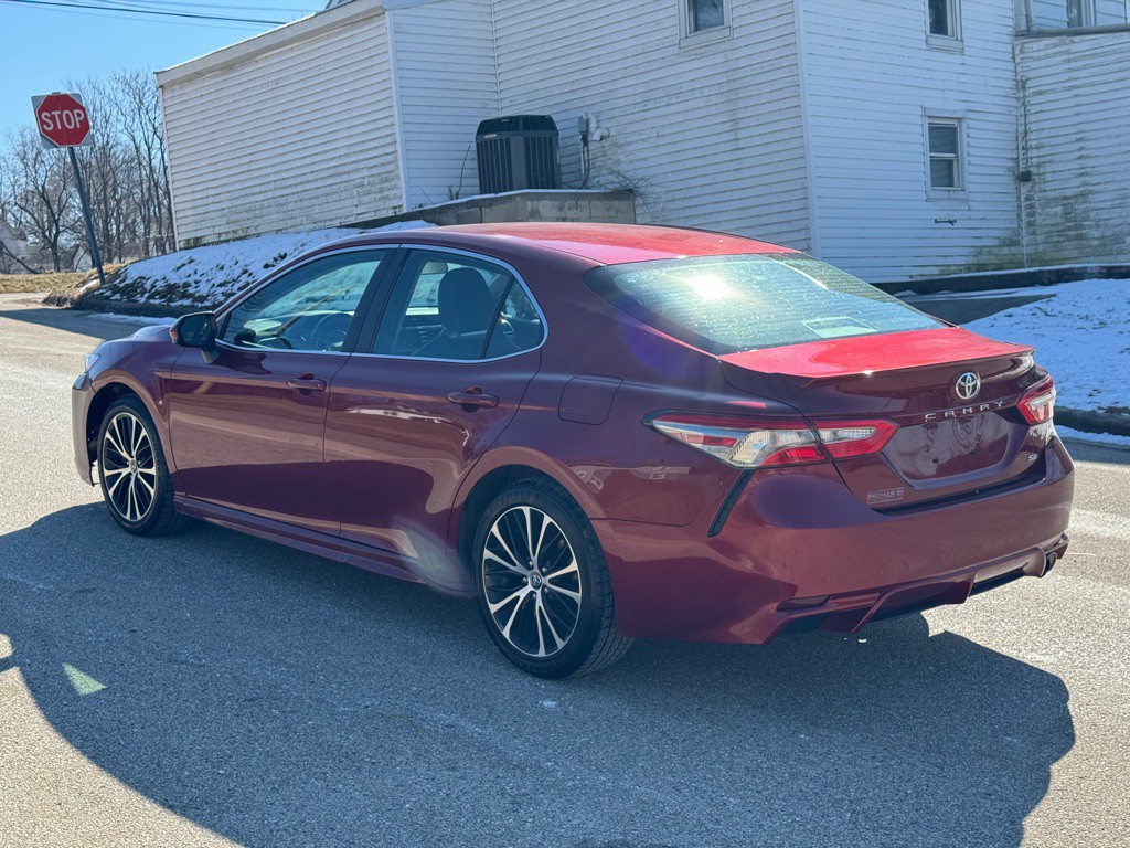 2018 Toyota Camry Image 8