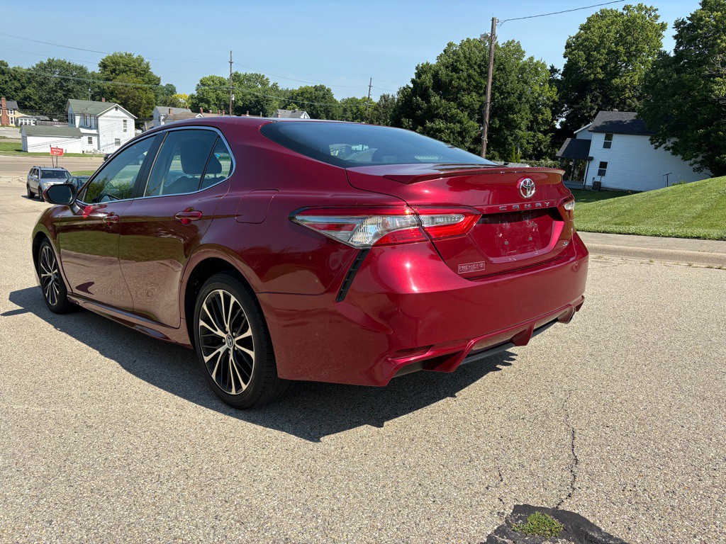2018 Toyota Camry Image 4