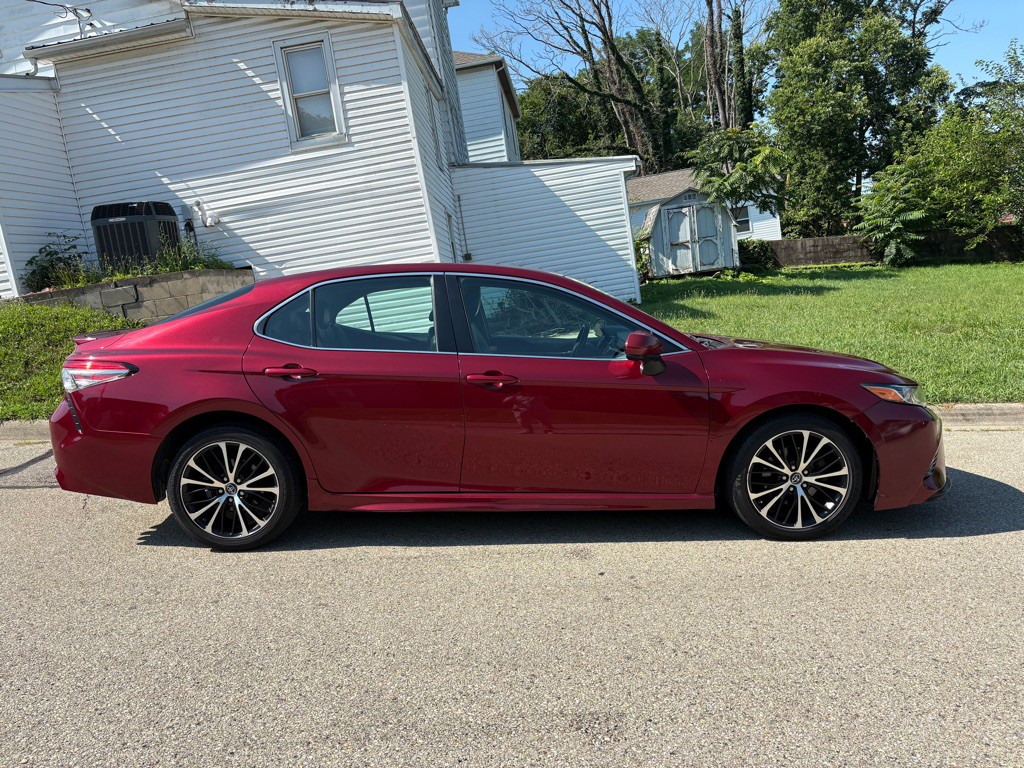 2018 Toyota Camry Image 7