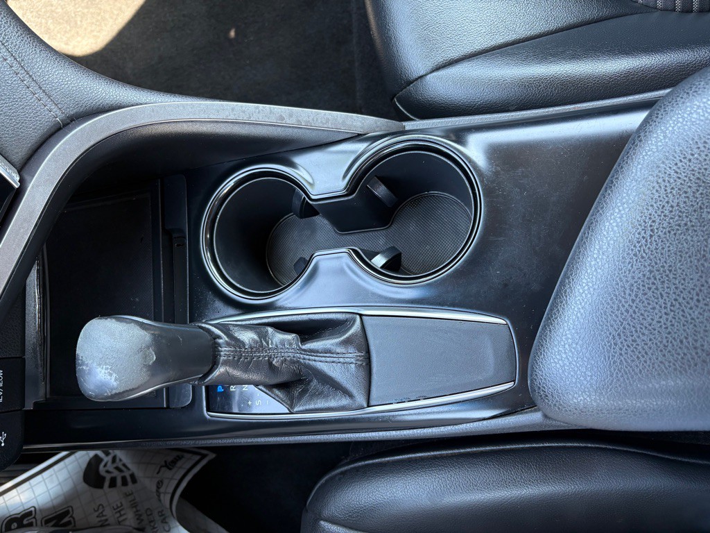 2018 Toyota Camry Image 11