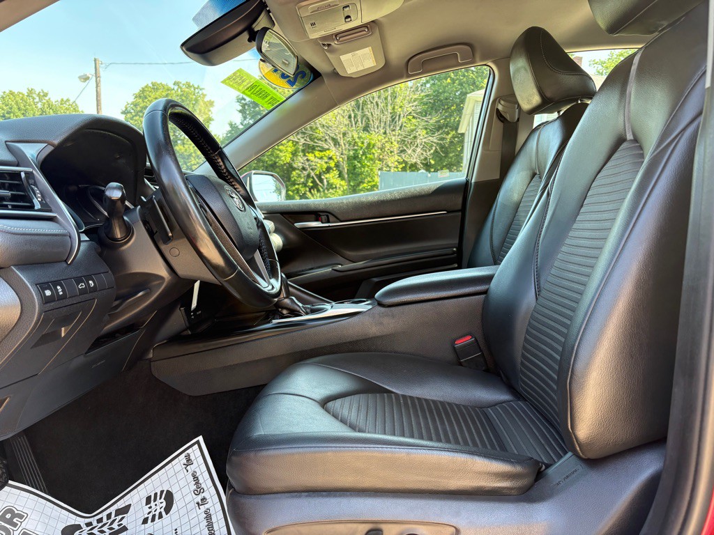 2018 Toyota Camry Image 13