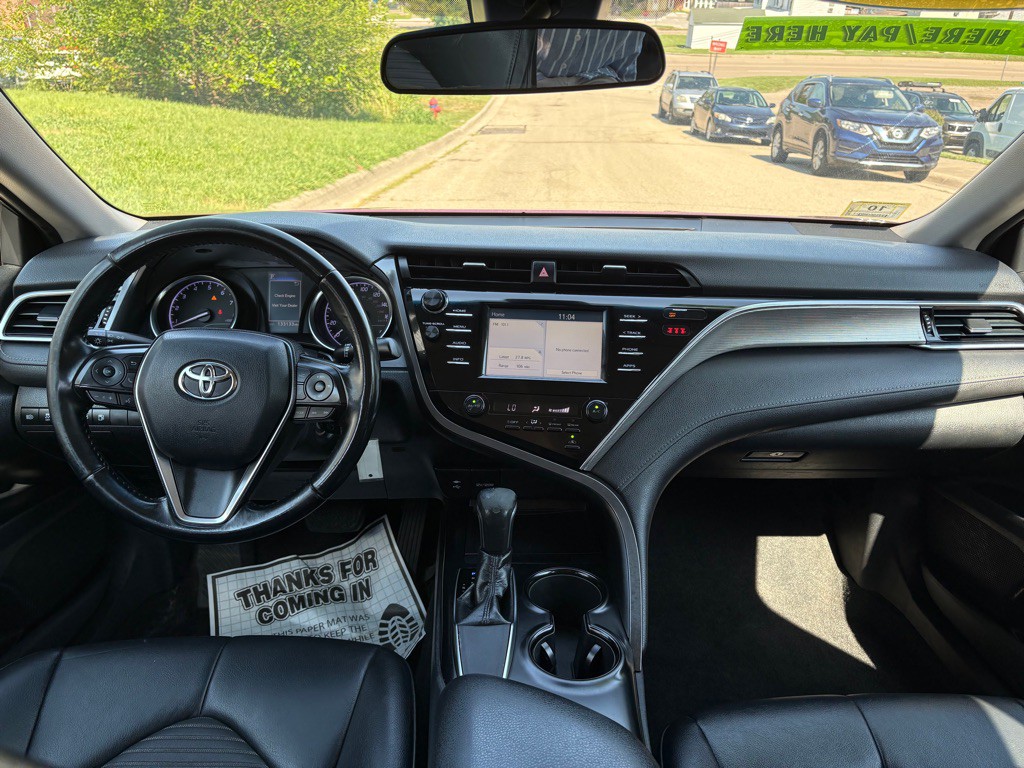 2018 Toyota Camry Image 15
