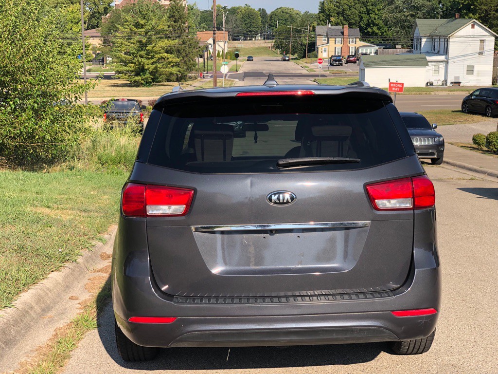 2015 Kia Sedona Image 5