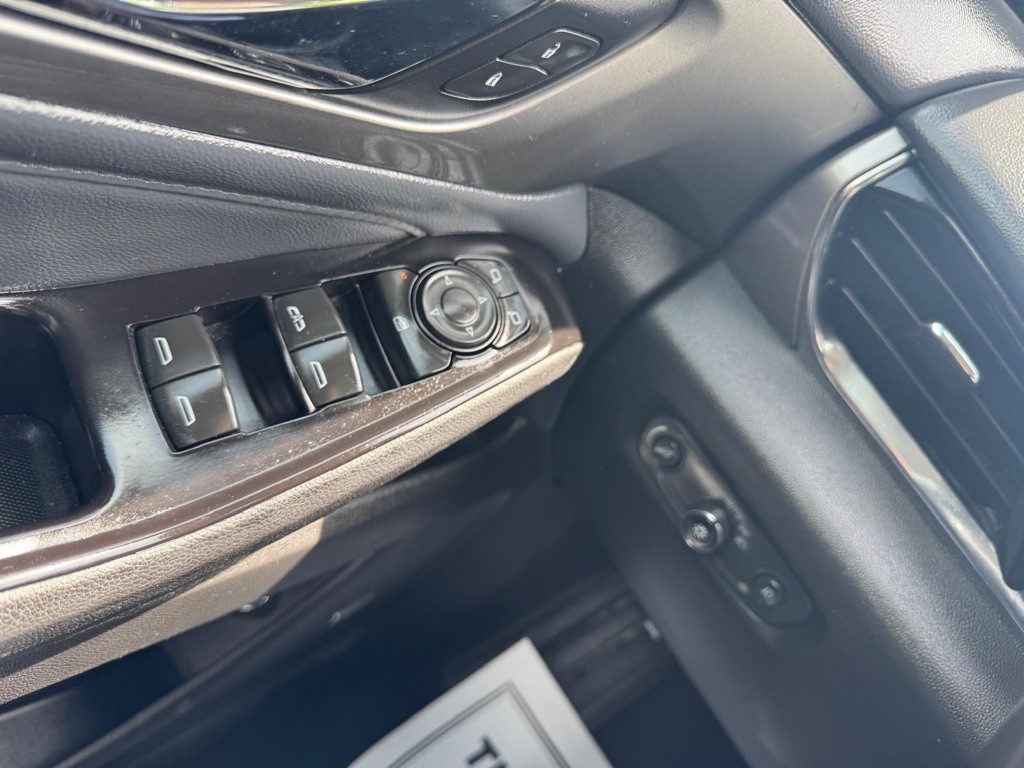 2018 Chevrolet Traverse Image 12