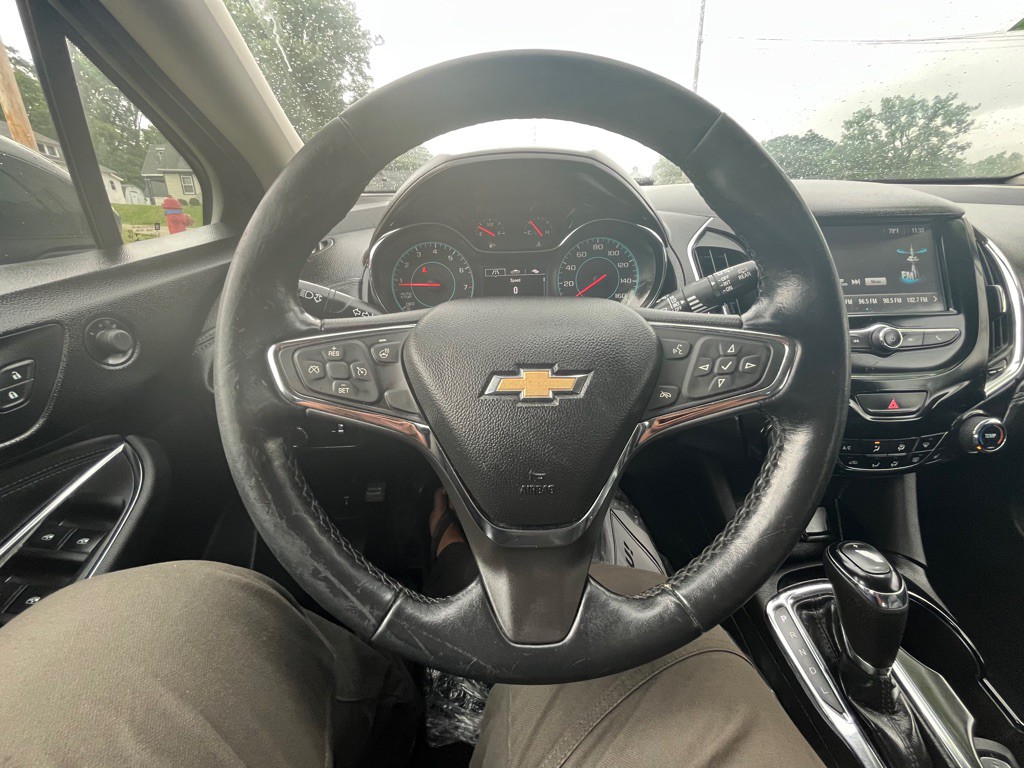 2018 Chevrolet Cruze Image 17