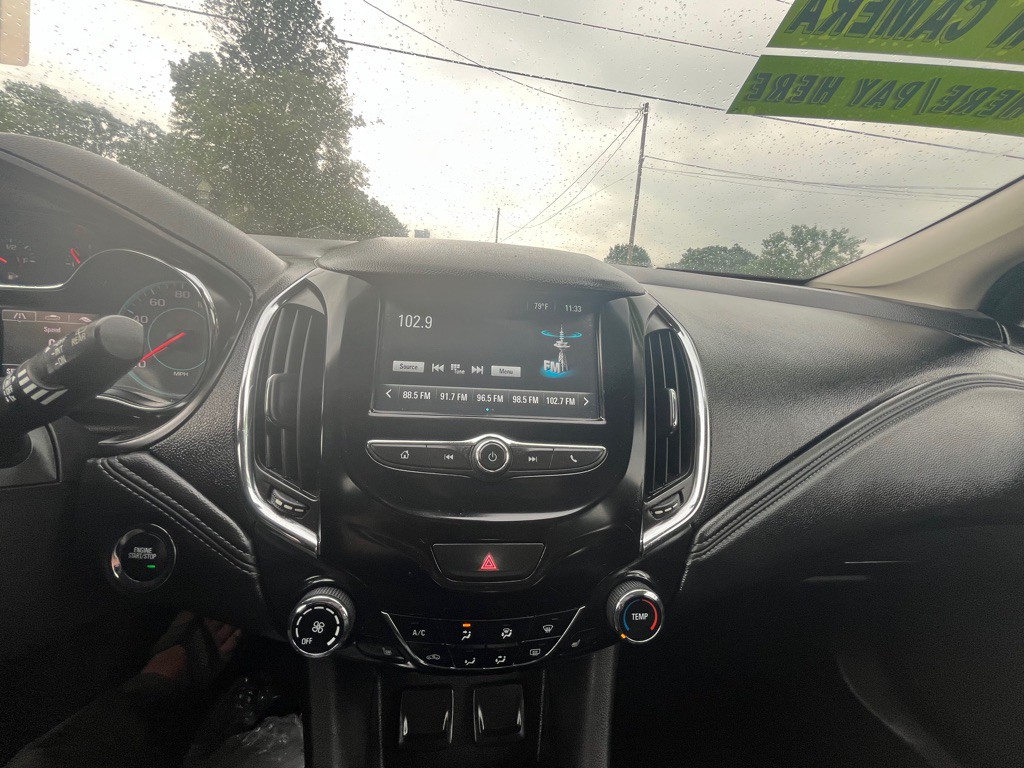 2018 Chevrolet Cruze Image 19