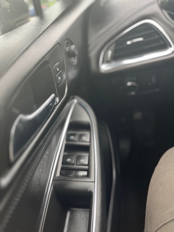 2018 Chevrolet Cruze Image 24