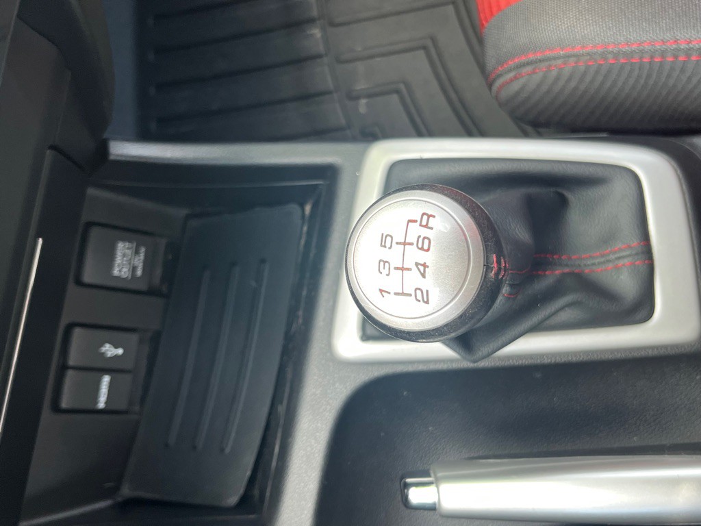 2015 Honda Civic Image 17