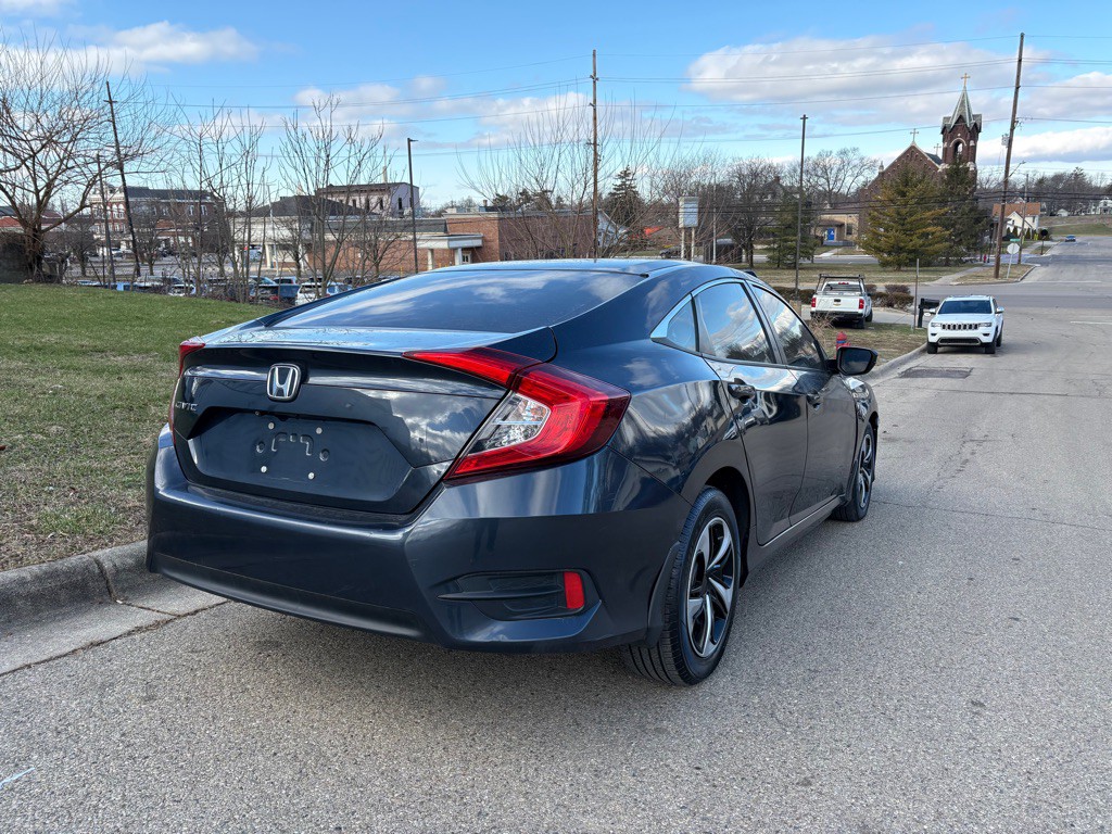 2018 Honda Civic Image 7