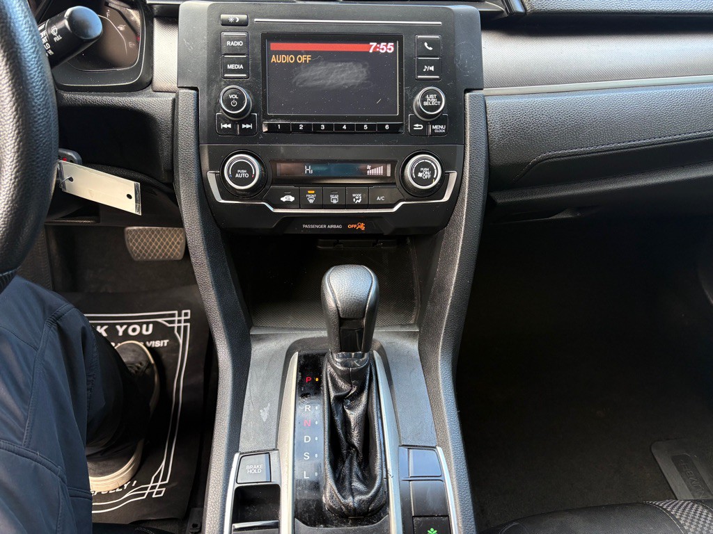 2018 Honda Civic Image 11