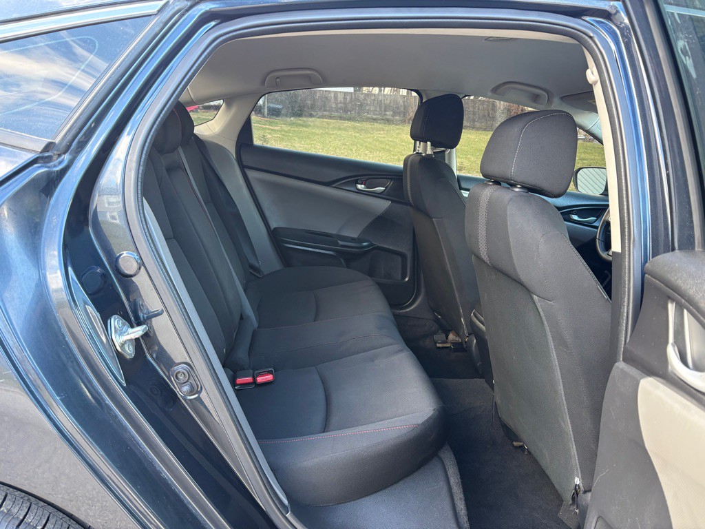 2018 Honda Civic Image 17