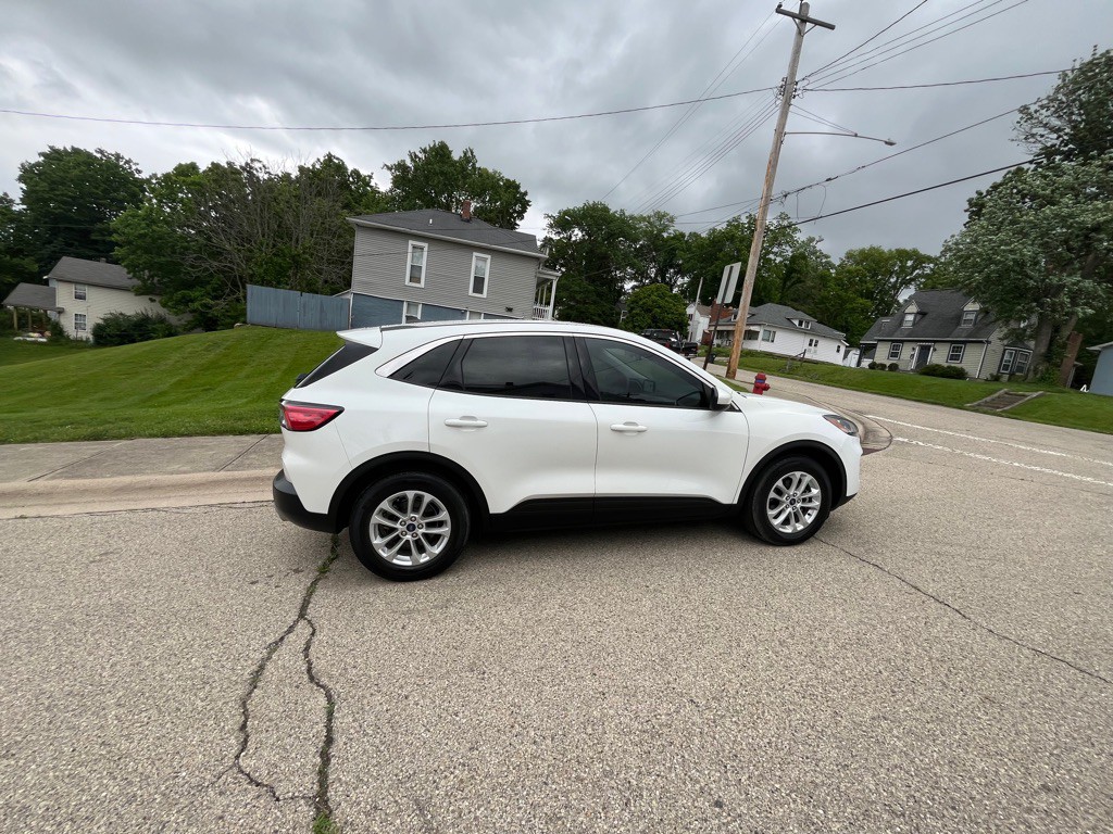 2020 Ford Escape Image 8