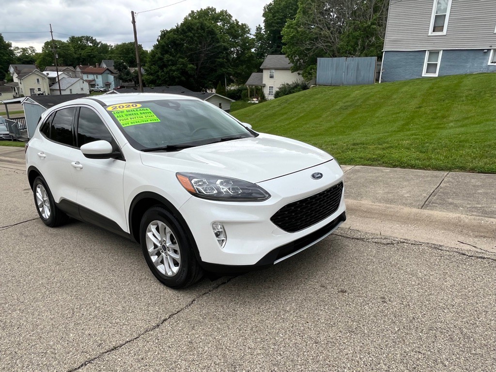 2020 Ford Escape Image 1