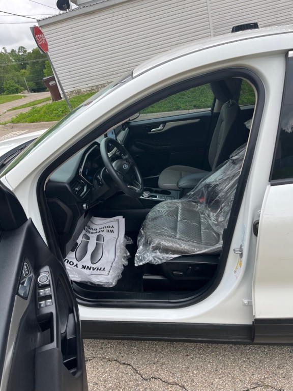 2020 Ford Escape Image 9