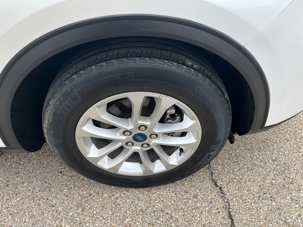 2020 Ford Escape Image 15