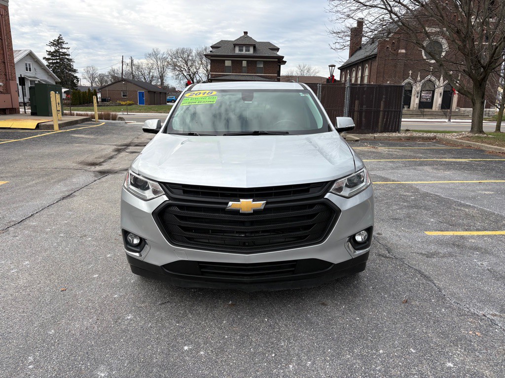 2018 Chevrolet Traverse Image 2