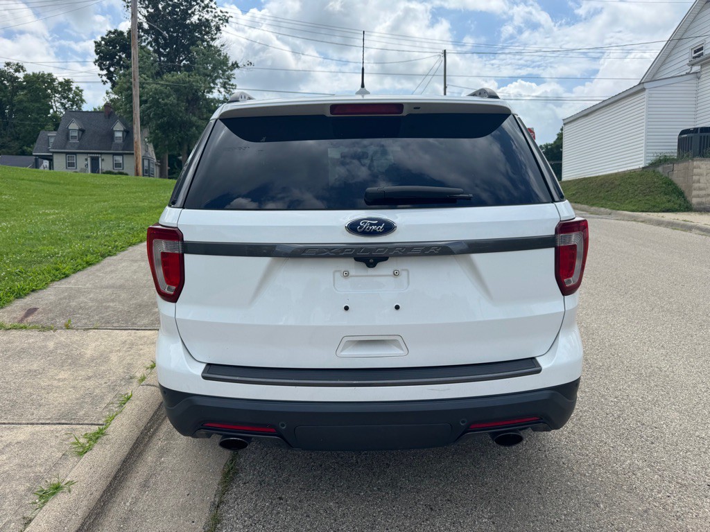 2018 Ford Explorer Image 8