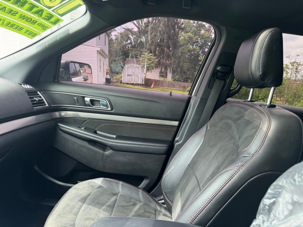 2018 Ford Explorer Image 13