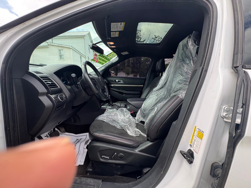 2018 Ford Explorer Image 19
