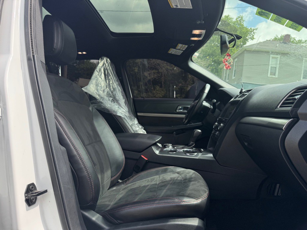 2018 Ford Explorer Image 26