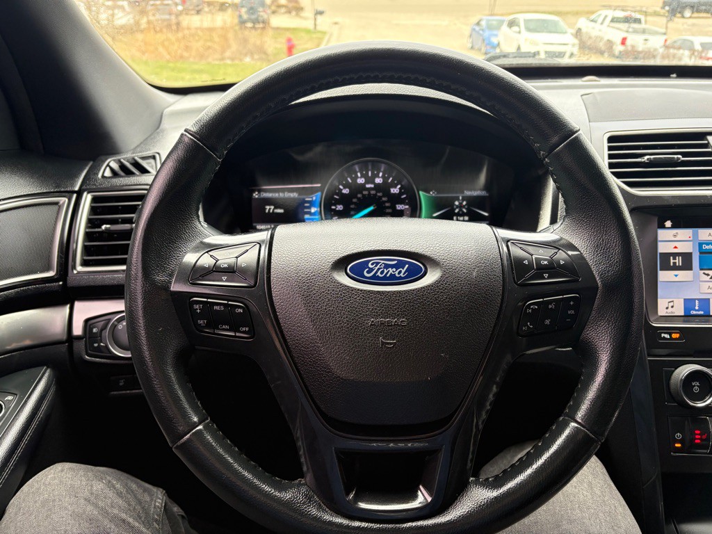 2018 Ford Explorer Image 10