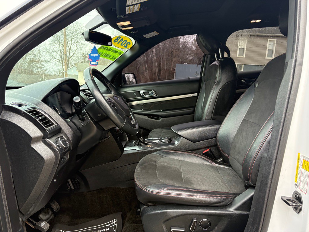 2018 Ford Explorer Image 15