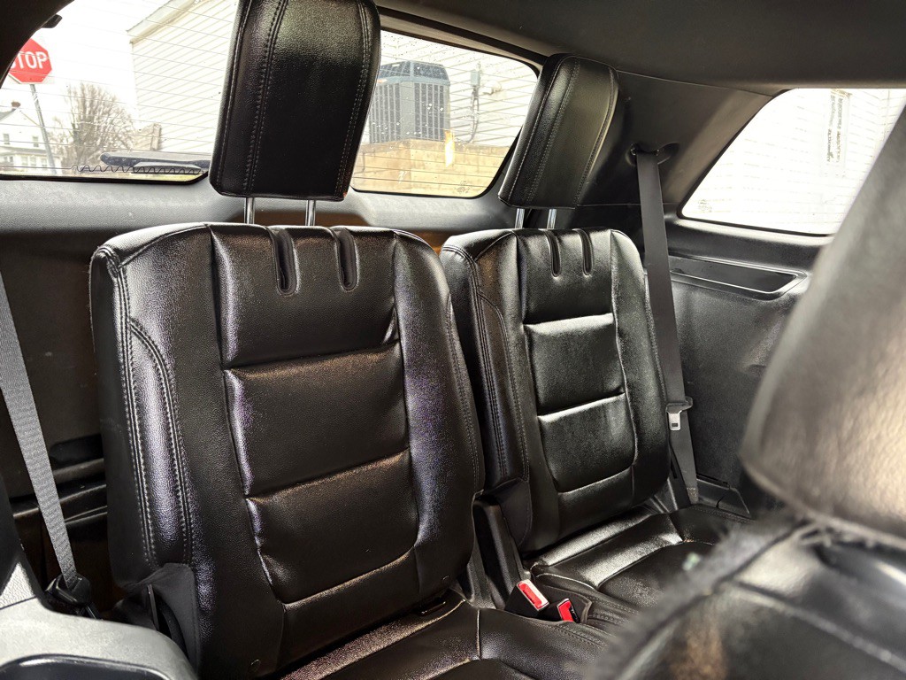 2018 Ford Explorer Image 19