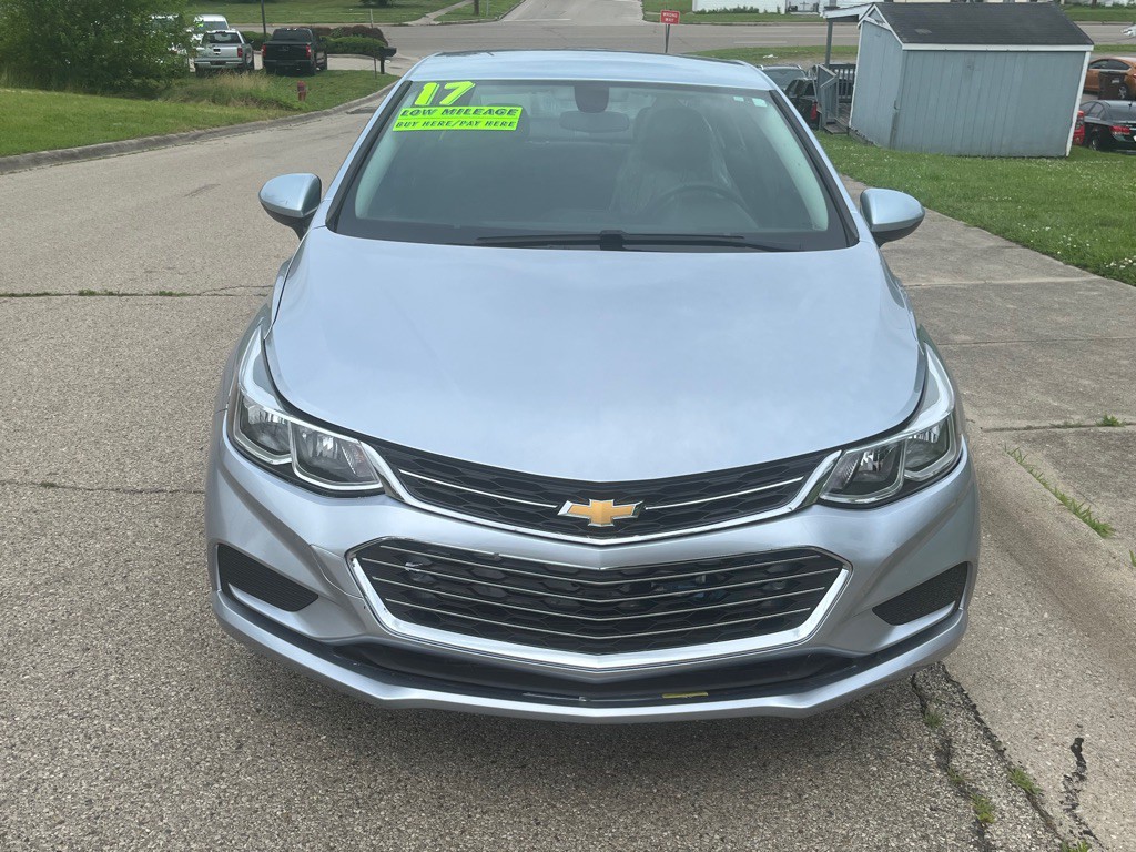 2017 Chevrolet Cruze Image 1