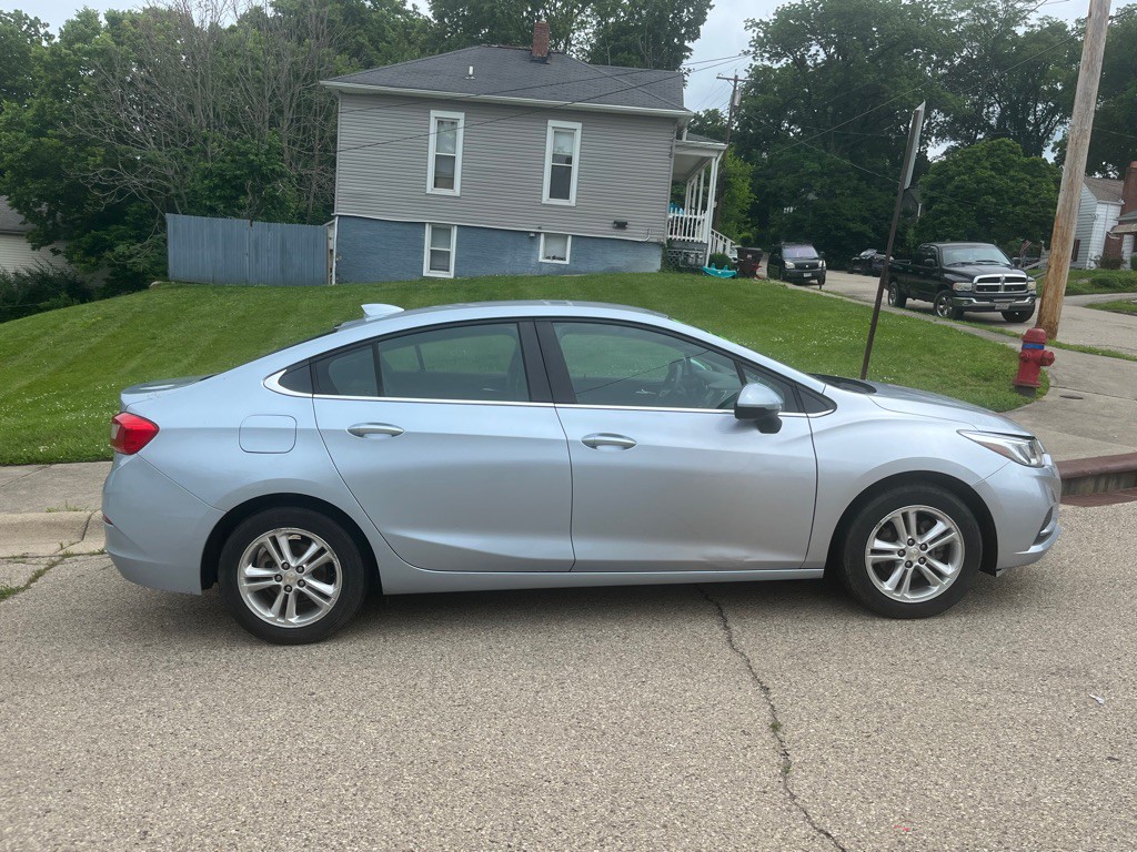 2017 Chevrolet Cruze Image 7