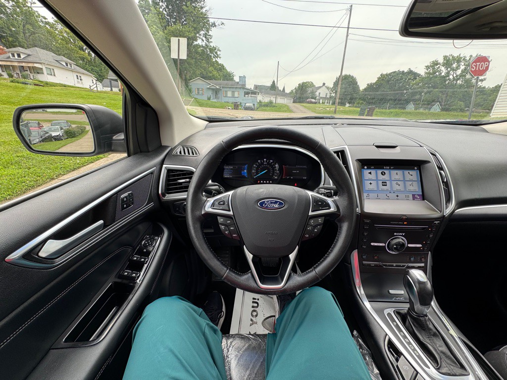 2016 Ford Edge Image 10