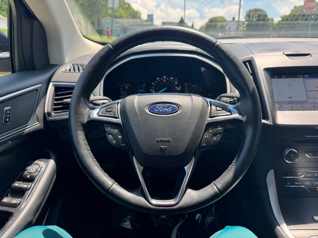 2018 Ford Edge Image 10