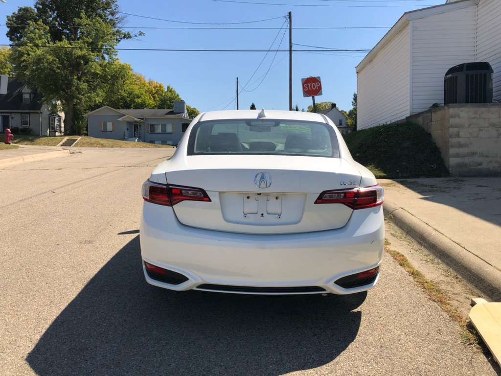 2017 Acura ILX Image 5