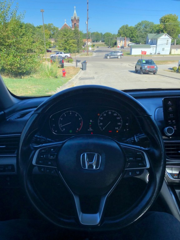 2018 Honda Accord Image 9