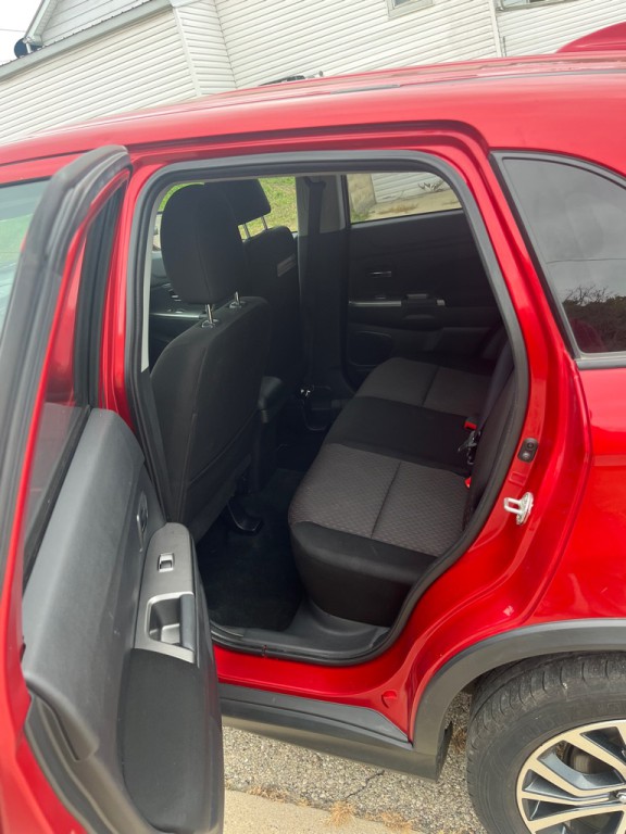2018 Mitsubishi Outlander Image 10