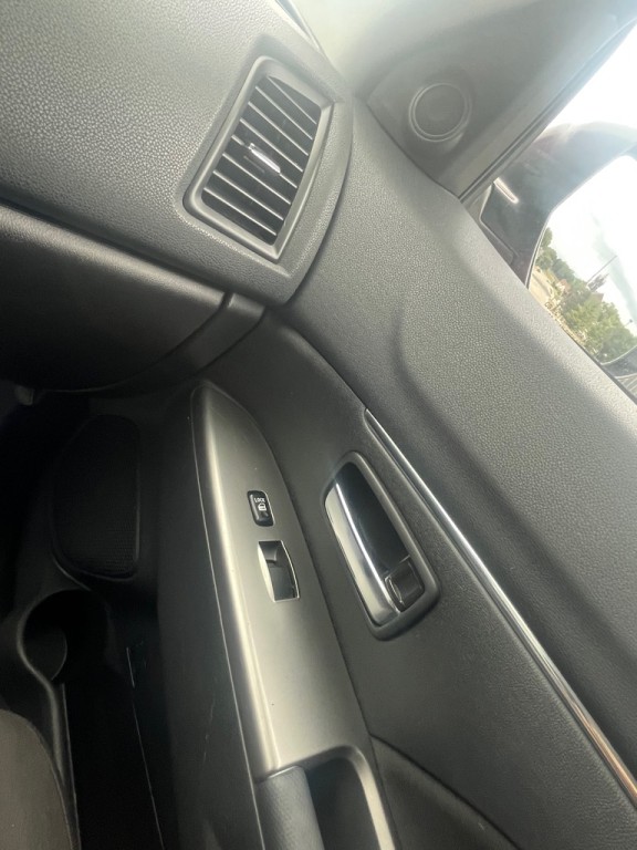 2018 Mitsubishi Outlander Image 20