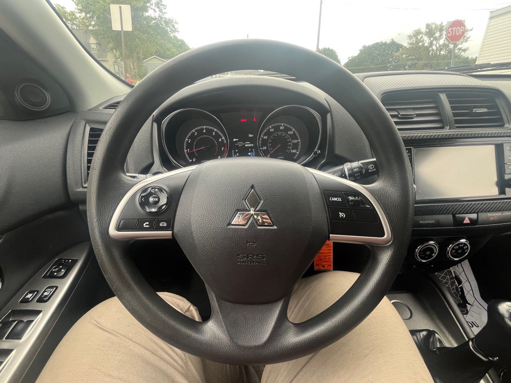 2018 Mitsubishi Outlander Image 23