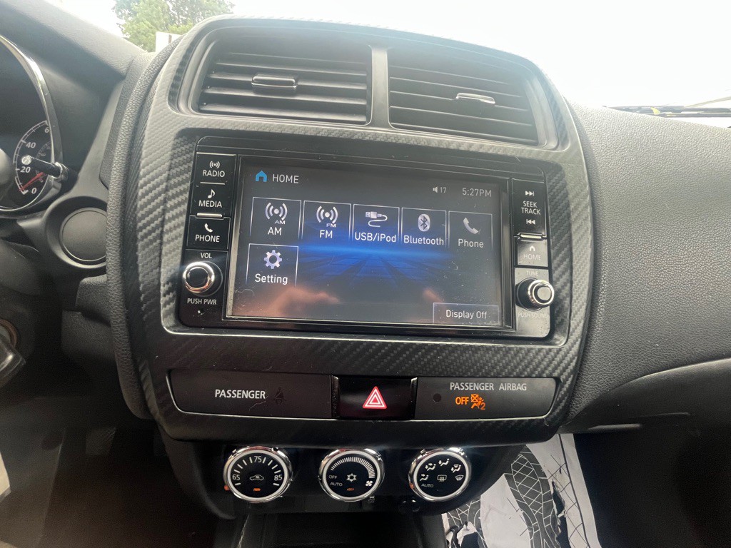 2018 Mitsubishi Outlander Image 24