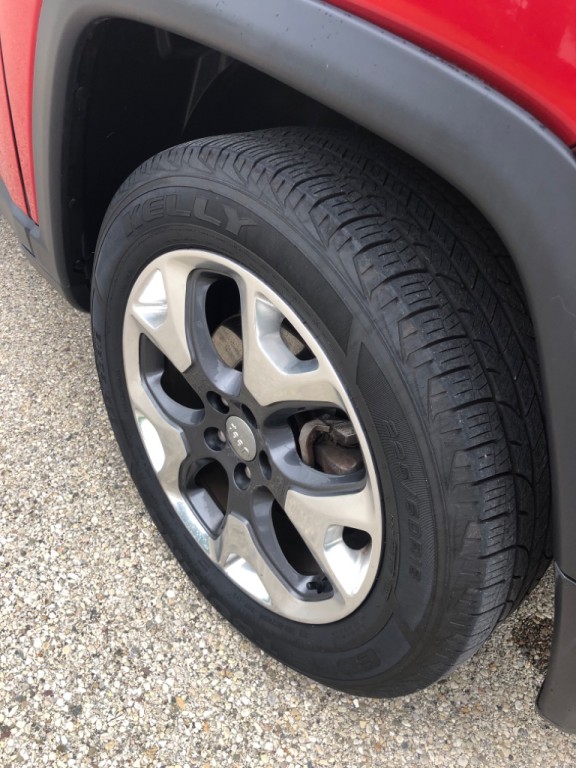 2019 Jeep Compass Image 9