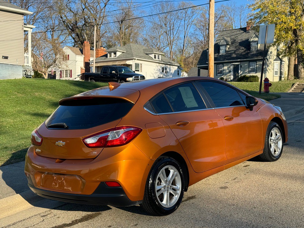 2017 Chevrolet Cruze Image 5