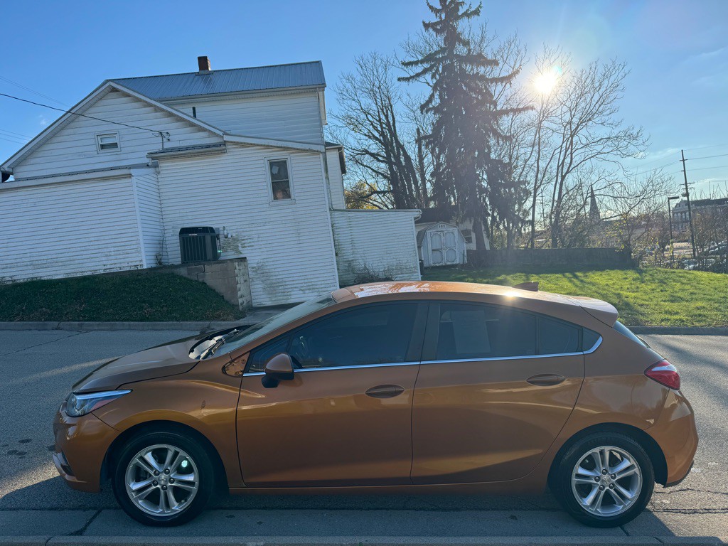 2017 Chevrolet Cruze Image 9