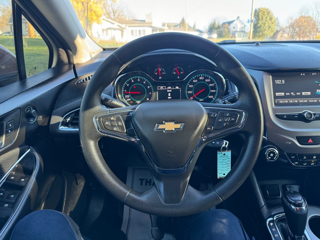2017 Chevrolet Cruze Image 11