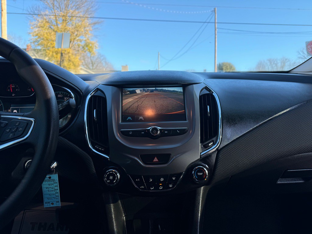 2017 Chevrolet Cruze Image 14